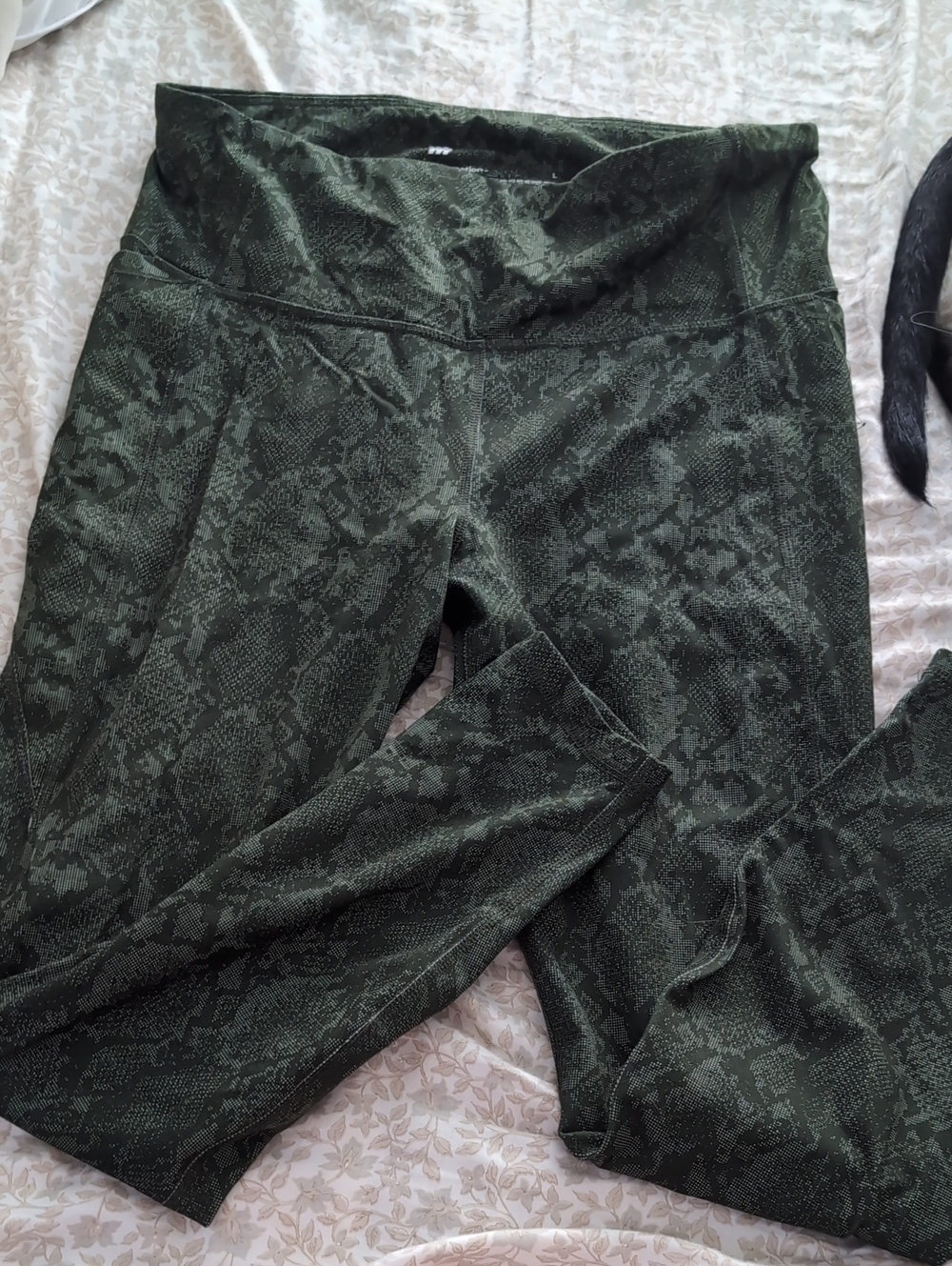 High-Rise Olive Snake-Print Leggings